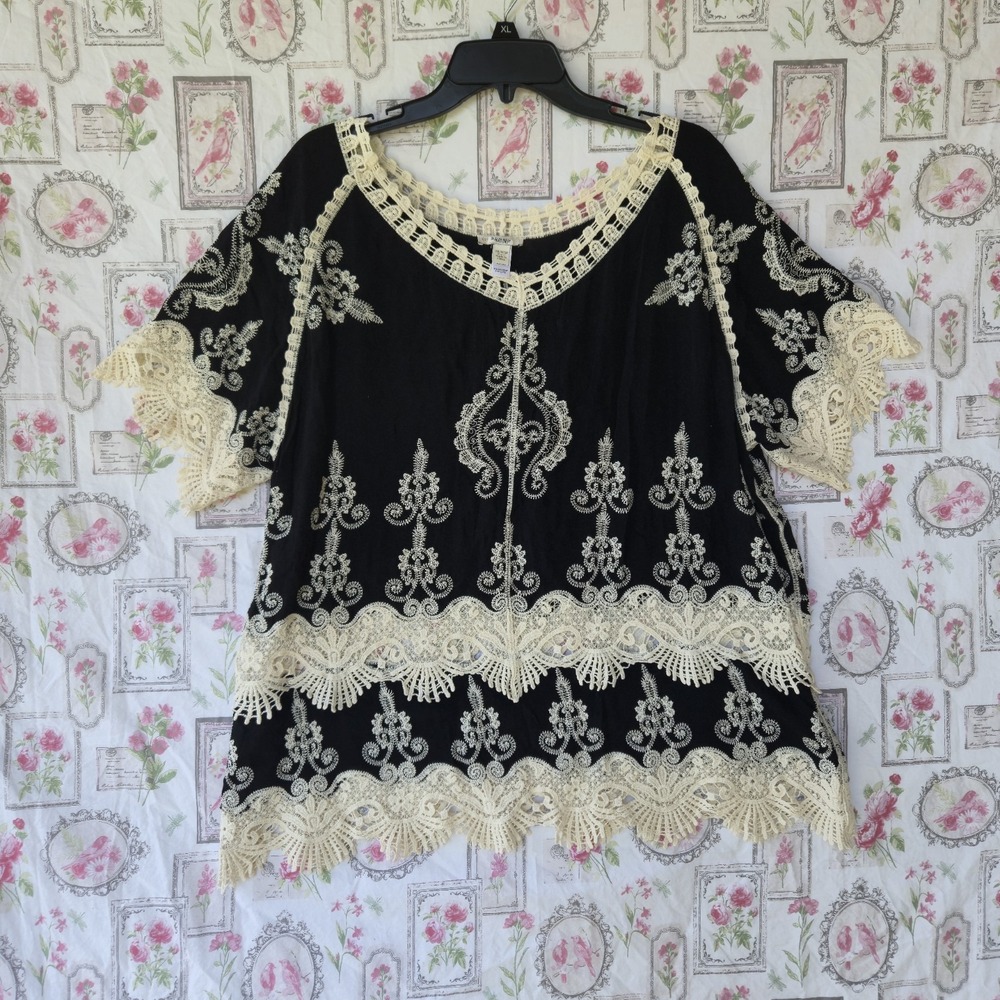 Simply Couture Womens 14/16W Black Top Ivory Crochet Lace Embroidered Fairy Boho